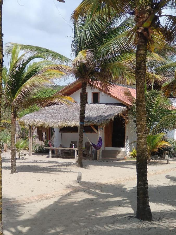 Beach Front Bungalows At The Coconut Canoa Buitenkant foto
